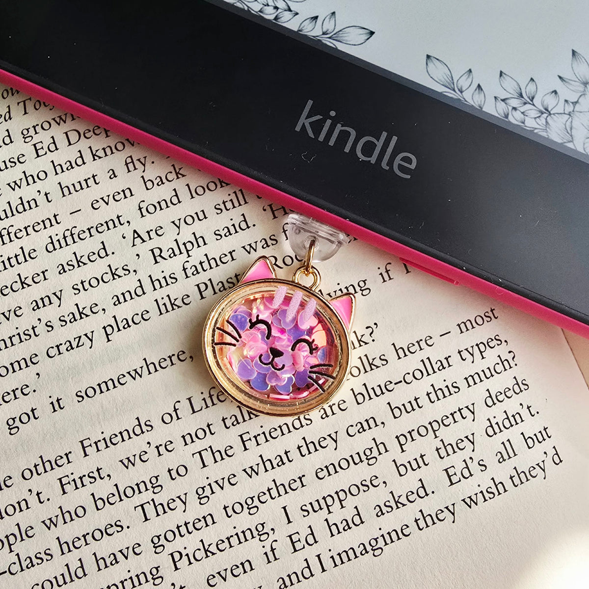 Cat Shaker Kindle Dust Plug Charm