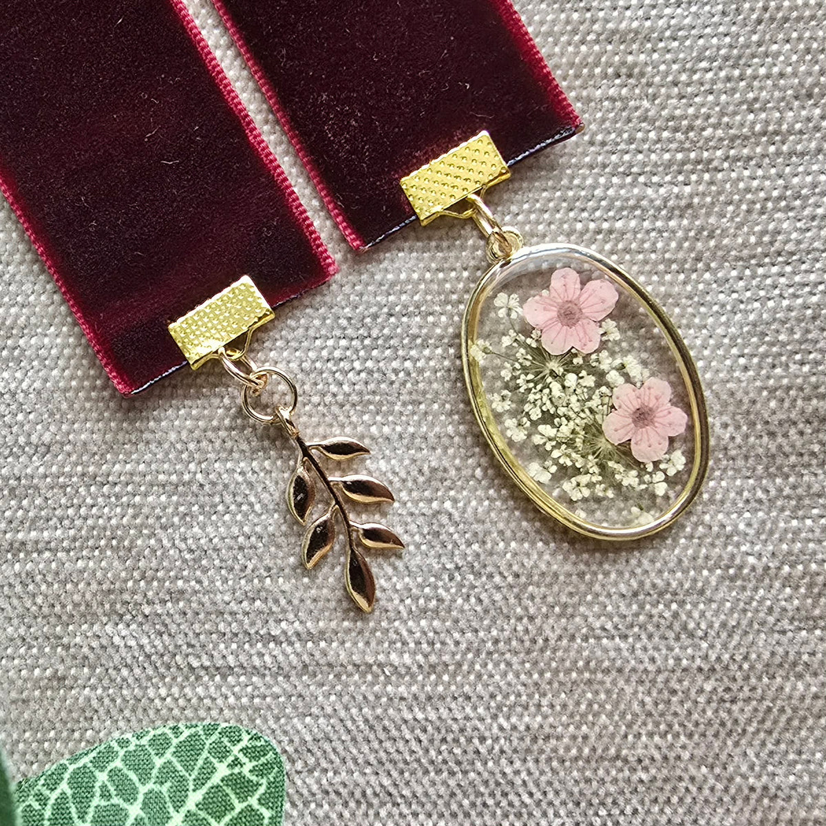 Pressed Flower Resin Pendant Ribbon Bookmark
