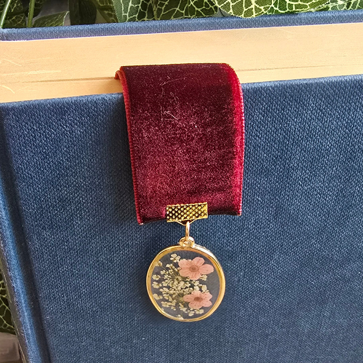 Pressed Flower Resin Pendant Ribbon Bookmark