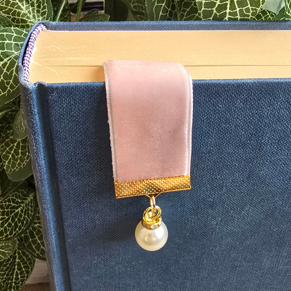 Pearl & Botanical Leaf Ribbon Bookmark