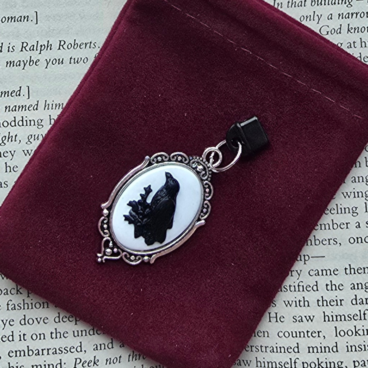 Lenore Kindle Dust Plug