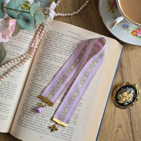 Vicountess Ribbon Bookmark