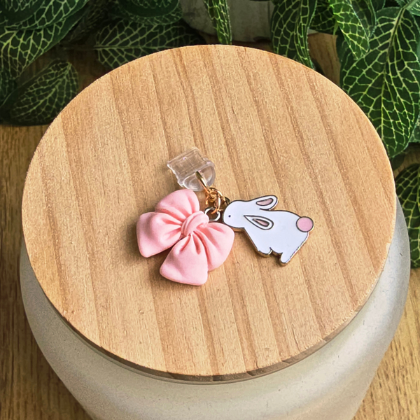 Sweetheart Meadow Kindle Dust Plug