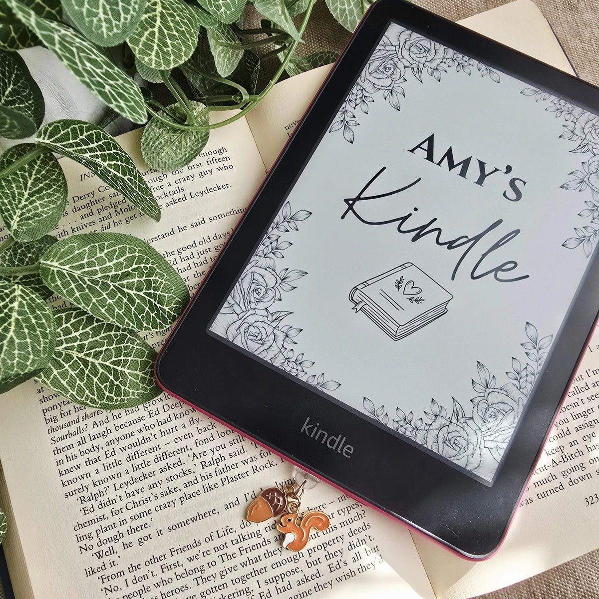 Cosy Critters Kindle Dust Plug