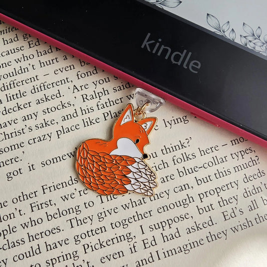 Cosy Critters Kindle Dust Plug