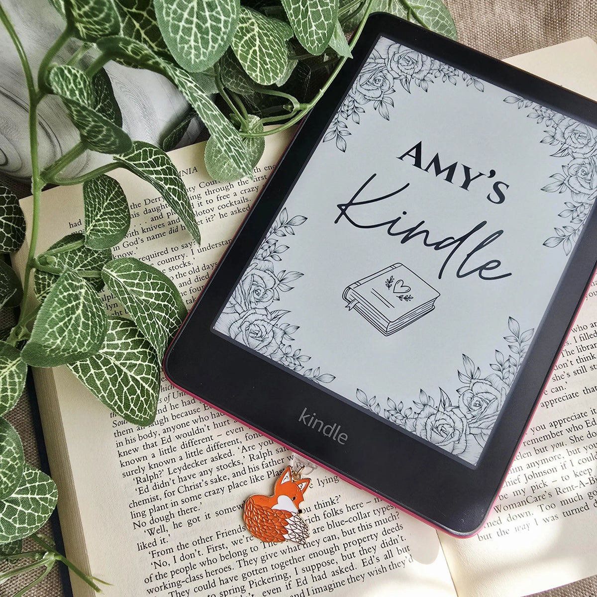 Cosy Critters Kindle Dust Plug